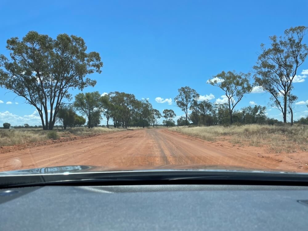 ブラックオパール鉱山 － Lightning Ridge －